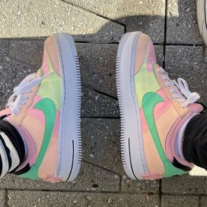 Meet your Posher, Mighty Mavin